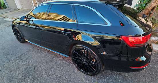 AUDI-A4-2018
