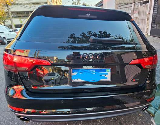 AUDI-A4-2018