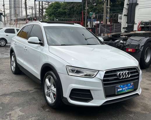 AUDI-Q3-2015
