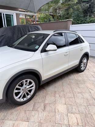 AUDI-Q3-2012