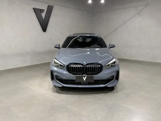BMW-118i-2023