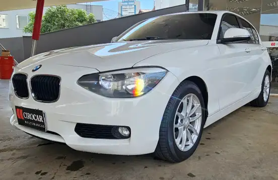 BMW-118i-2013