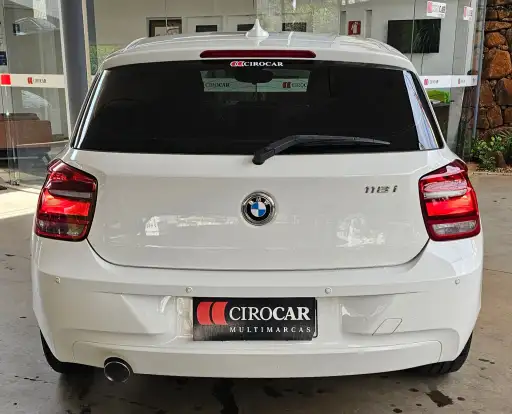 BMW-118i-2013