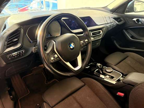 BMW-118i-1.5 12V GASOLINA SPORT GP STEPTRONIC BMW-118i-2019