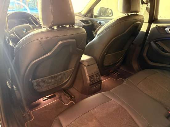 BMW-118i-1.5 12V GASOLINA SPORT GP STEPTRONIC BMW-118i-2019
