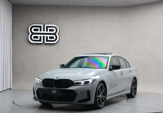 BMW-320i-2023
