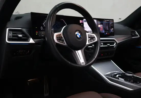 BMW-320i-2023