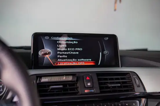 BMW-320i-2016