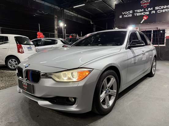 BMW-320i-2013