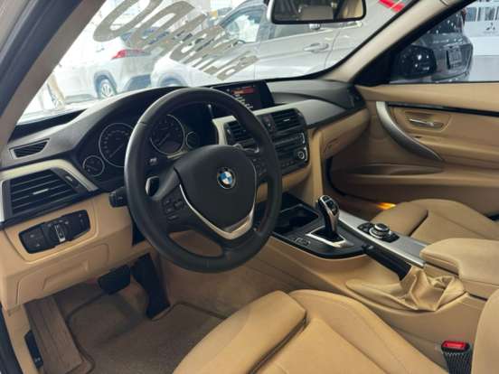 BMW-320i-2016