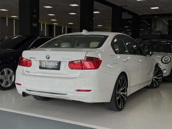 BMW-320i-2015