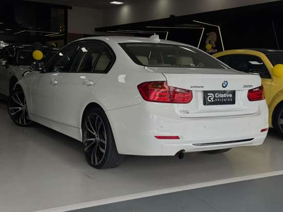 BMW-320i-2.0 SPORT 16V TURBO ACTIVE FLEX 4P AUTOMÁTICO BMW-320i-2015