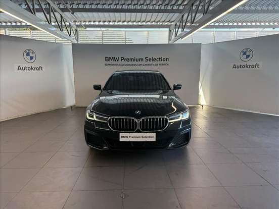 BMW-530e-2022