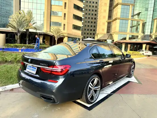 BMW-750Li-2017