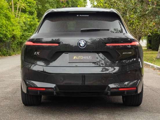 BMW-iX-2024