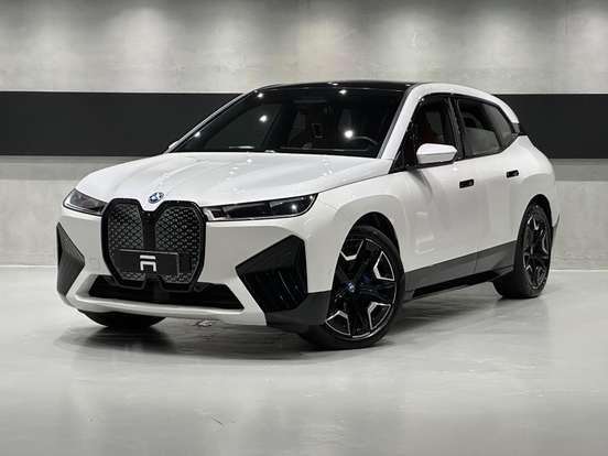 BMW-iX-2023