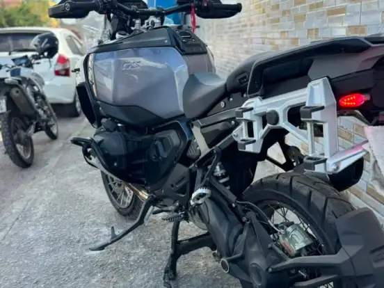BMW-R 1300 GS ADVENTURE TRIPLE BLACK BMW-R 1300 GS ADVENTURE TRIPLE BLACK-2025