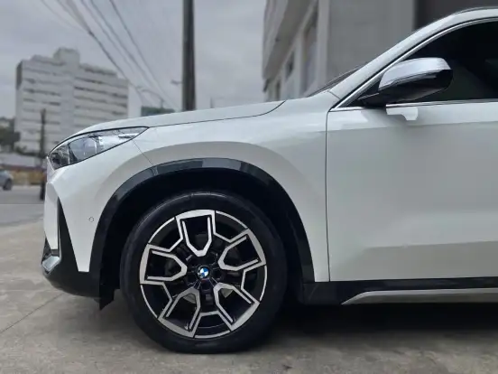 BMW-X1-2.0 16V TURBO GASOLINA SDRIVE20I X-LINE STEPTRONIC BMW-X1-2023