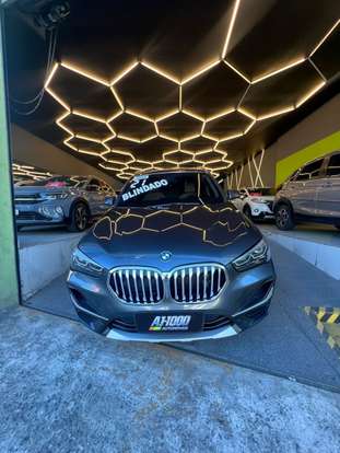 BMW-X1-2021