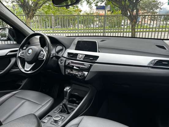 BMW-X1-2019