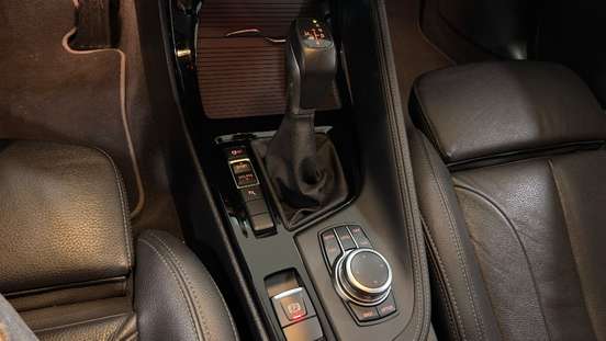 BMW-X1-2022