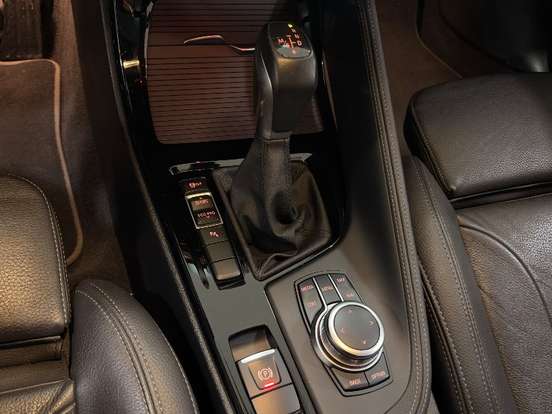 BMW-X1-2.0 16V TURBO ACTIVEFLEX SDRIVE20I X-LINE 4P AUTOMÁTICO BMW-X1-2022