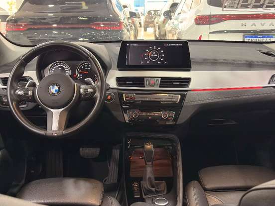 BMW-X1-2.0 16V TURBO ACTIVEFLEX SDRIVE20I X-LINE 4P AUTOMÁTICO BMW-X1-2022
