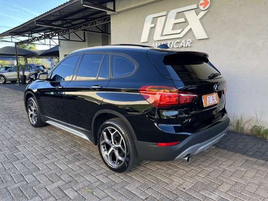 BMW-X1-2.0 16V TURBO ACTIVEFLEX SDRIVE20I X-LINE 4P AUTOMÁTICO BMW-X1-2019