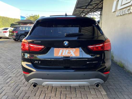 BMW-X1-2.0 16V TURBO ACTIVEFLEX SDRIVE20I X-LINE 4P AUTOMÁTICO BMW-X1-2019