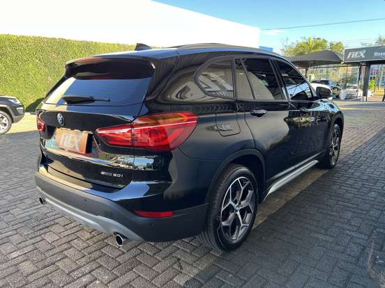 BMW-X1-2.0 16V TURBO ACTIVEFLEX SDRIVE20I X-LINE 4P AUTOMÁTICO BMW-X1-2019