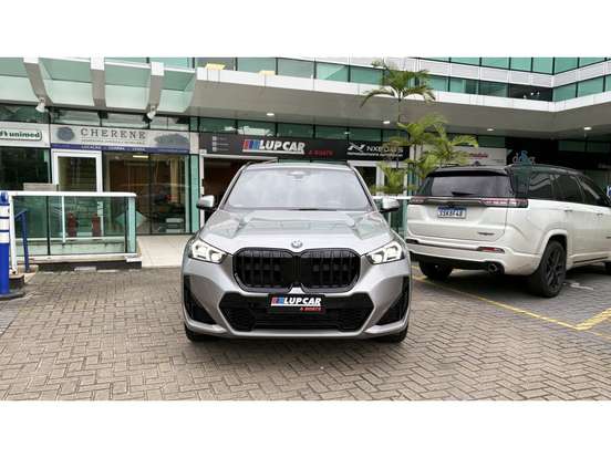 BMW-X1-2024