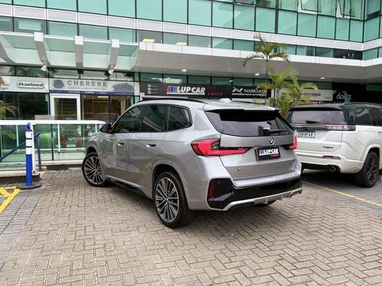 BMW-X1-2024