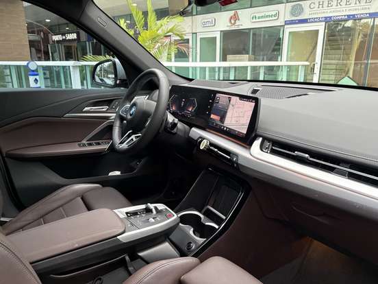 BMW-X1-2024