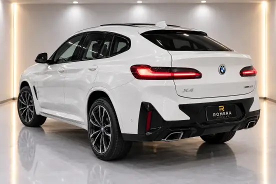 BMW-X4-2023
