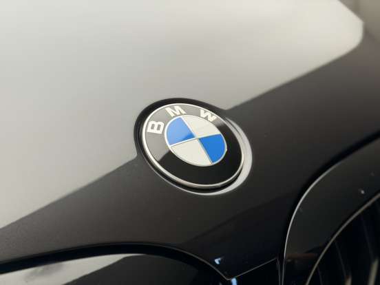 BMW-X4-2025