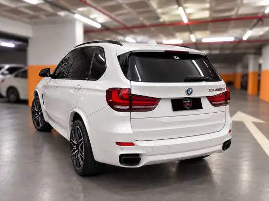 BMW-X5-3.0 4X4 M50D I6 TURBO DIESEL 4P AUTOMÁTICO BMW-X5-2015