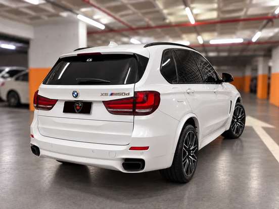 BMW-X5-3.0 4X4 M50D I6 TURBO DIESEL 4P AUTOMÁTICO BMW-X5-2015