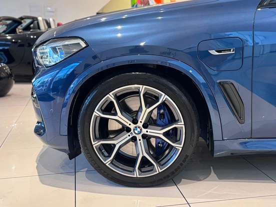 BMW-X5-3.0 I6 TURBO HÍBRIDO XDRIVE45E M SPORT AUTOMÁTICO BMW-X5-2022