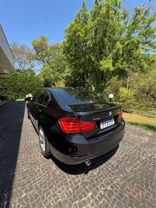 BMW-320i-2013