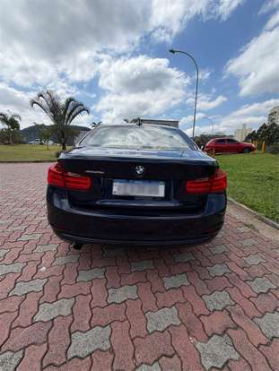 BMW-320i-2014