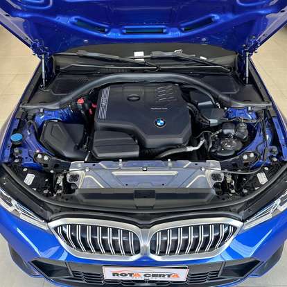 BMW-320i-2022