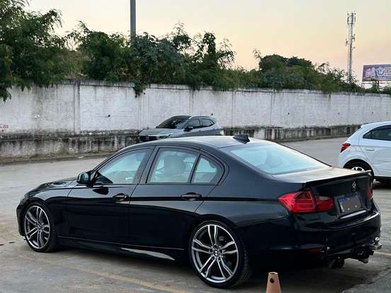 BMW-320i-2.0 16V TURBO GASOLINA 4P AUTOMÁTICO BMW-320i-2013