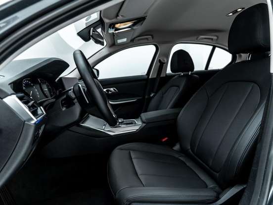 BMW-320i-2.0 16V TURBO GASOLINA GP AUTOMÁTICO BMW-320i-2020