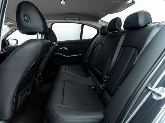 BMW-320i-2.0 16V TURBO GASOLINA GP AUTOMÁTICO BMW-320i-2020