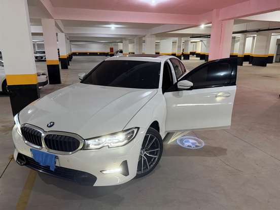 BMW-320i-2.0 16V TURBO GASOLINA SPORT GP AUTOMÁTICO BMW-320i-2019