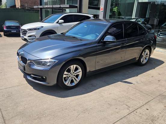 BMW-320i-2.0 SPORT GP 16V TURBO ACTIVE FLEX 4P AUTOMÁTICO BMW-320i-2015