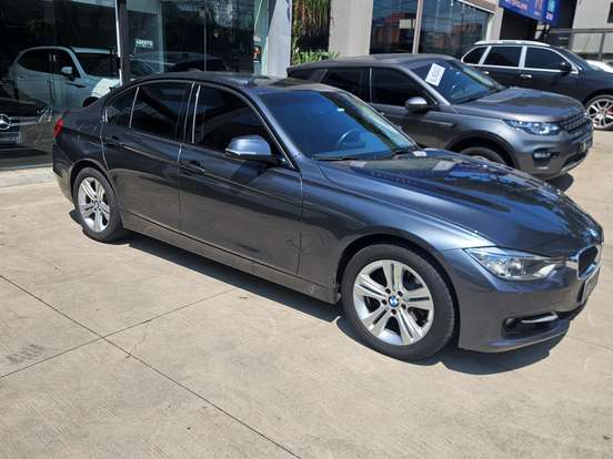 BMW-320i-2.0 SPORT GP 16V TURBO ACTIVE FLEX 4P AUTOMÁTICO BMW-320i-2015