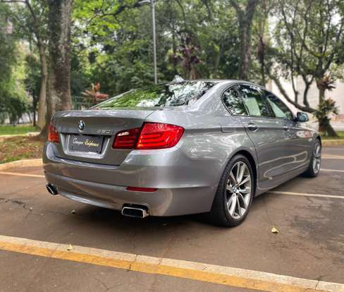 BMW-550i-2010
