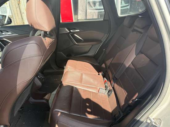 BMW-iX1-2023