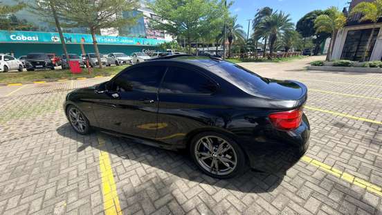 BMW-M 240i-2017